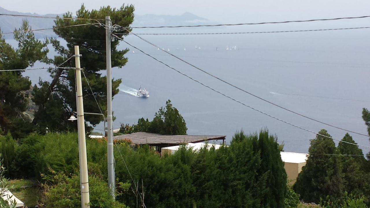 Salina Acroeoliano Monolocale Tre Panoramico Βίλα Leni Εξωτερικό φωτογραφία